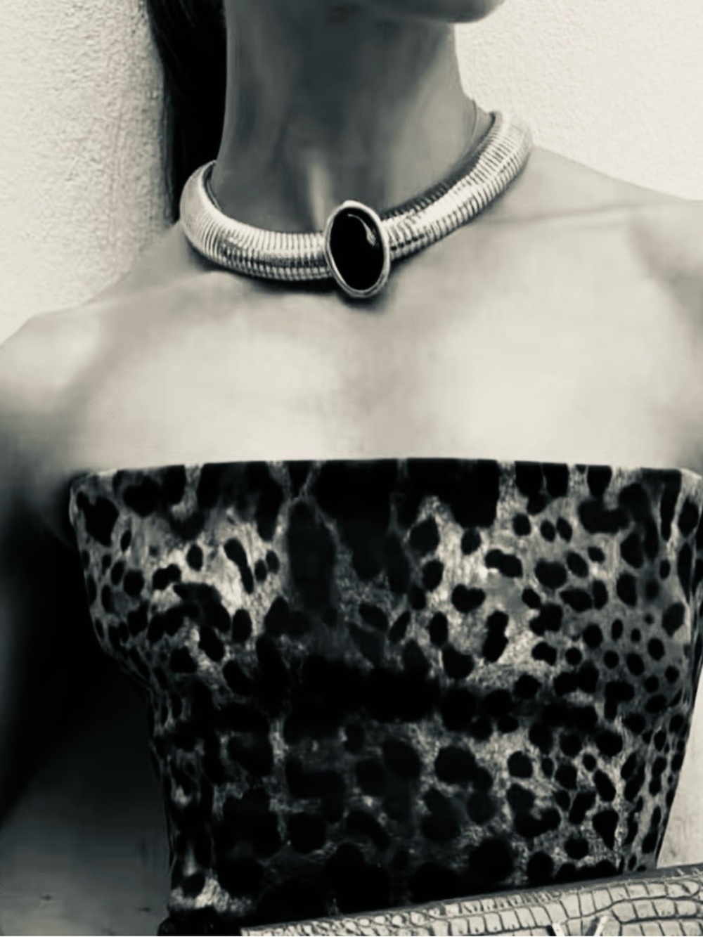 Opyum Silver Color Brass Collar Necklace - Picture 6 of 8